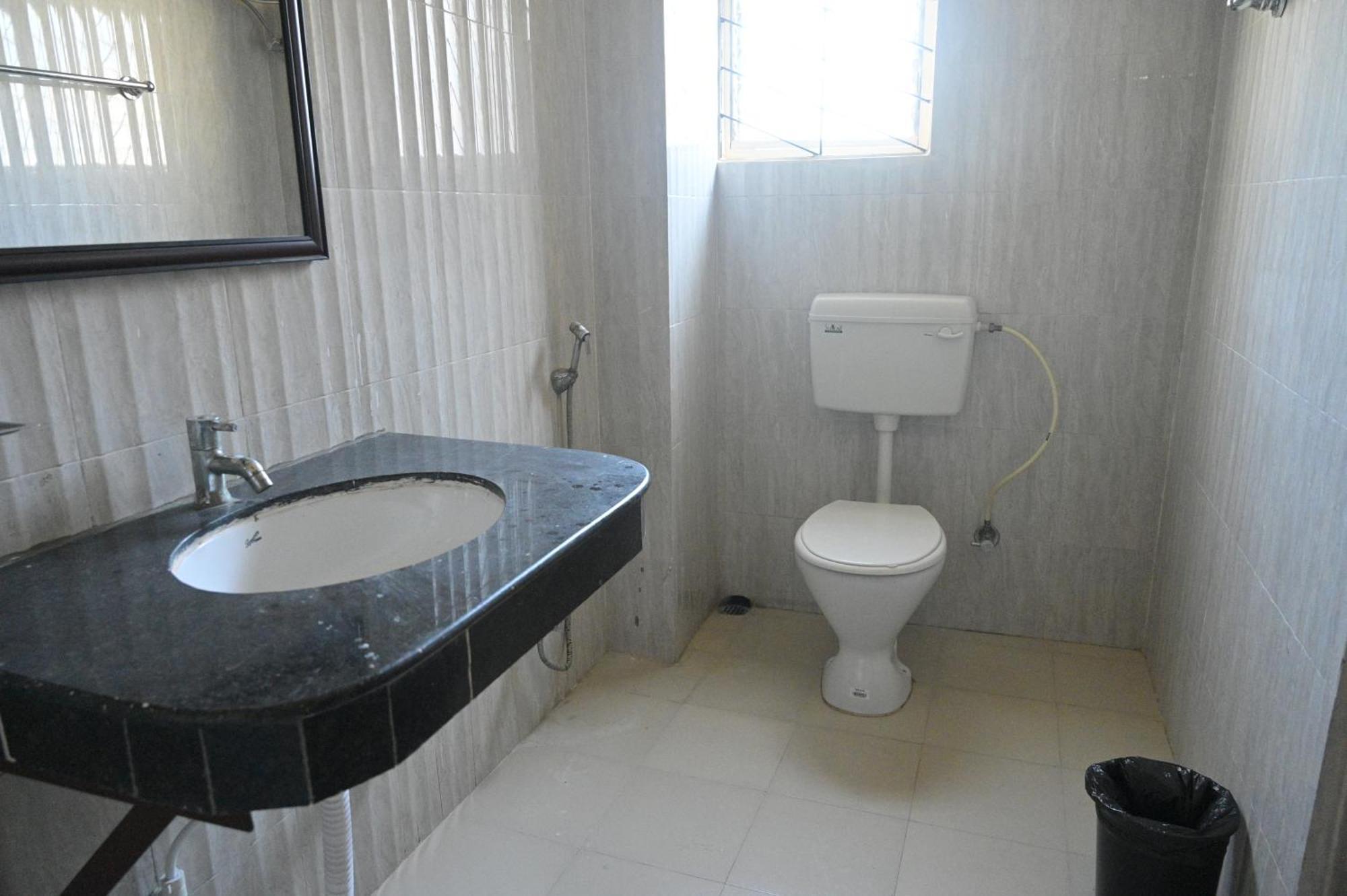 Sunflower Guest House غاواهاتي المظهر الخارجي الصورة