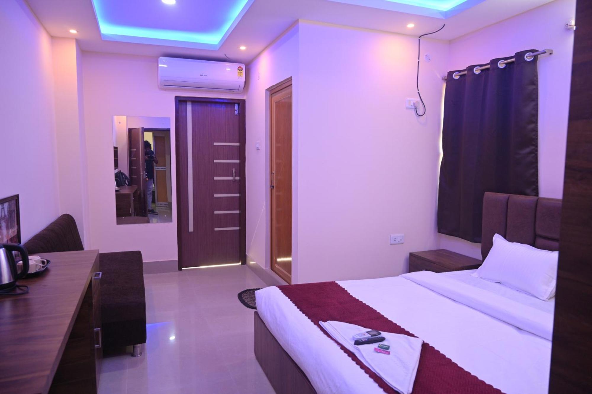 Sunflower Guest House غاواهاتي المظهر الخارجي الصورة